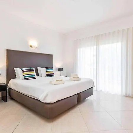 Cabrita De Parra * Gale (Albufeira)