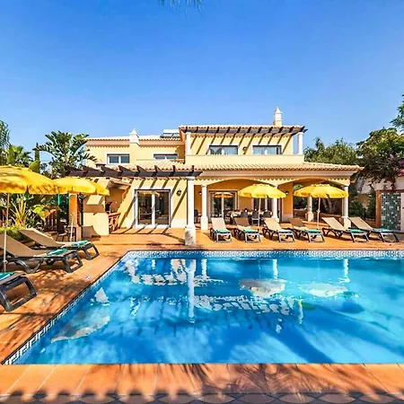 Cabrita De Parra Villa