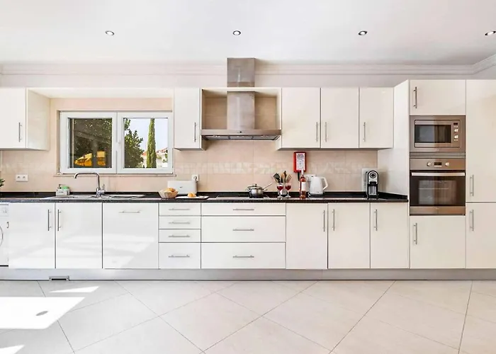 Cabrita De Parra Villa Galé