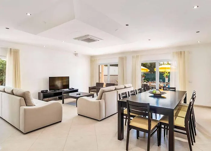 Cabrita De Parra Villa